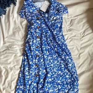 Women’s blue floral v neck dress